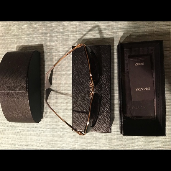 Prada Sunglasses SPR53s polarized Cat eye - Picture 2 of 8